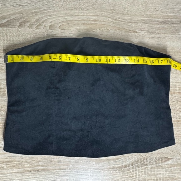 Gap Size L Black Velvet Crop Tube Top - Picture 4 of 12